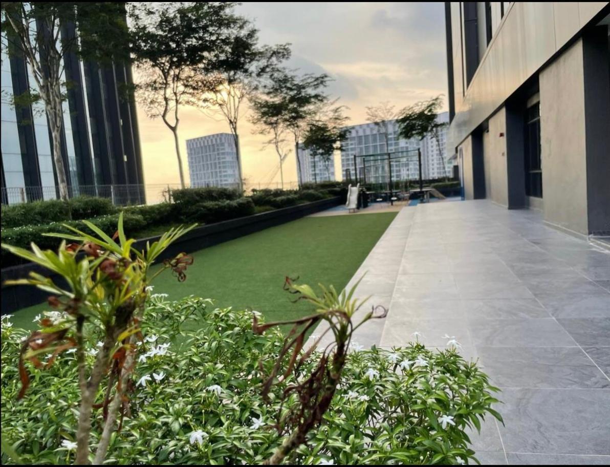 H Hill10 I-city Apartment Shah Alam