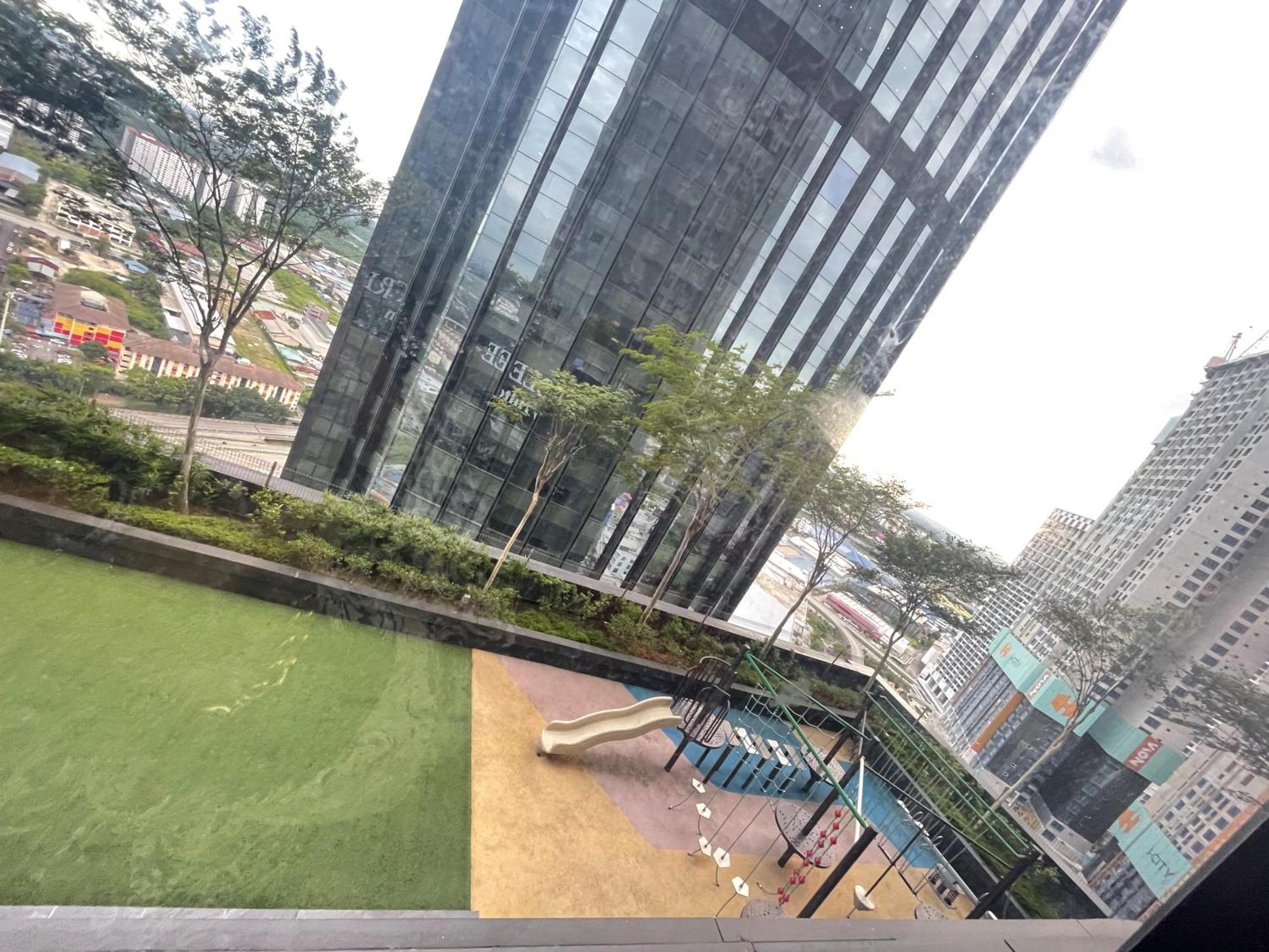 H Hill10 I-city Apartment Shah Alam